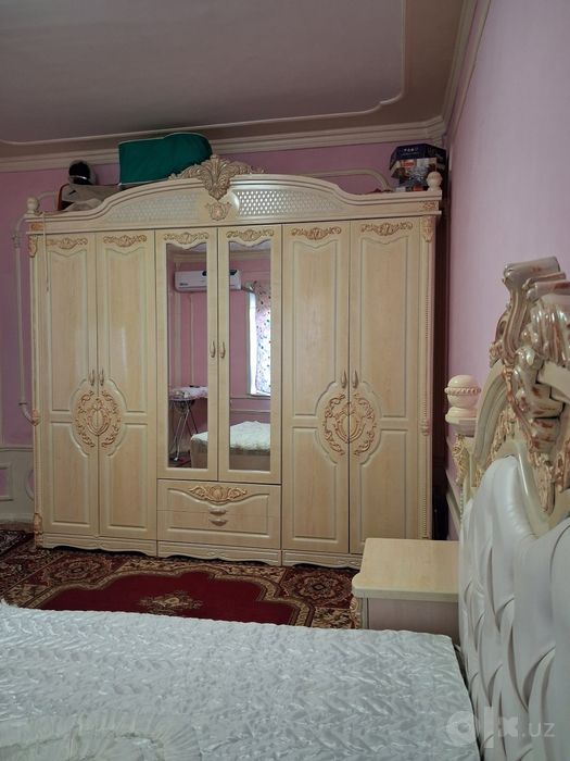 Spalniy mebel sotiladi holati yaxshi