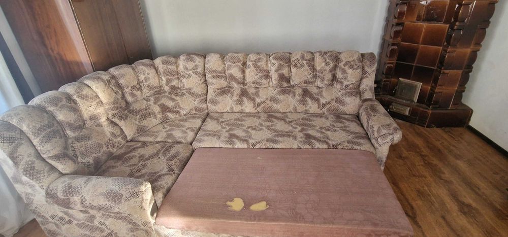 Coltar extensibil din stofa