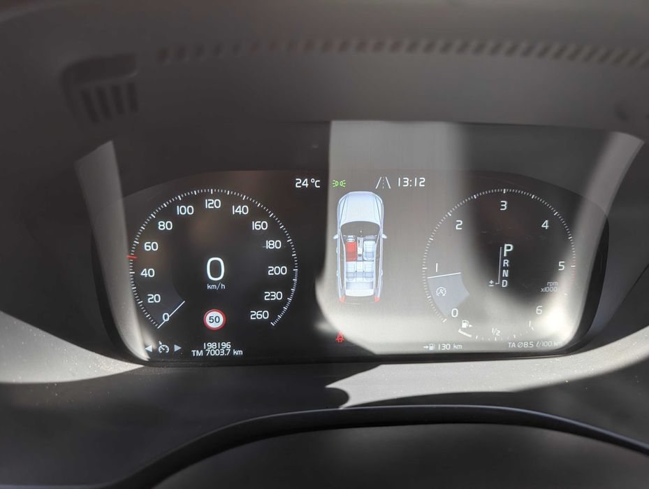 Volvo XC60 D4 Momentum Pro 2019 | Volvo On Call