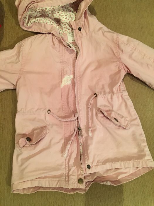 Продам б/у ветровку для девочки 5-6 лет