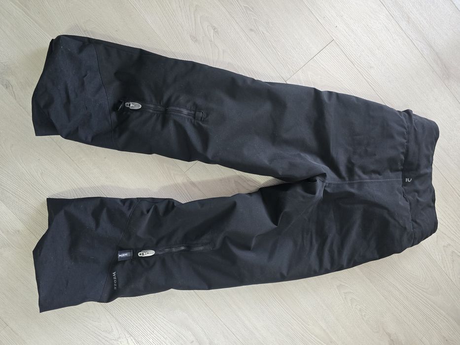 Pantaloni schi copii de 6-8 ani .