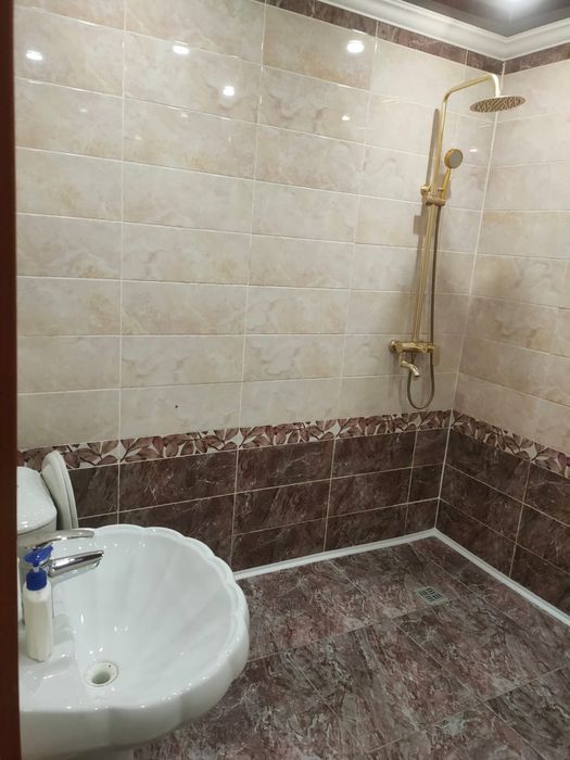 1ком.кв, посуточно. ДЛЯ ДВОИХ.Горячая вода.