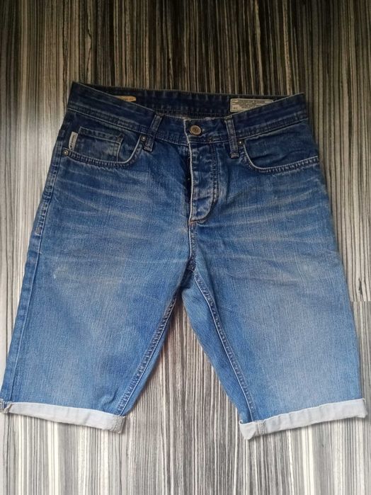 Къси панталонки 2 бр. 10лв.