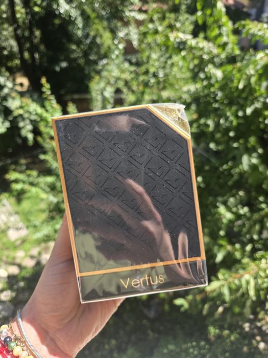 Парфюм Vertus Vanilla Oud 100ml