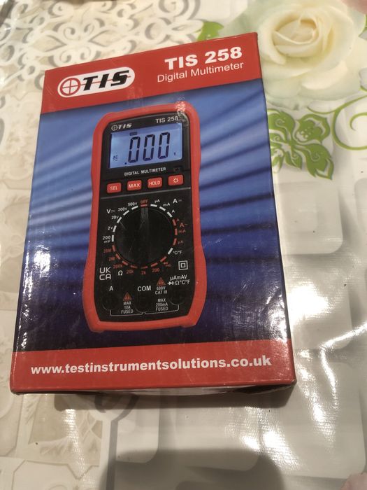 Комбиниран прибор за измерване TIS258