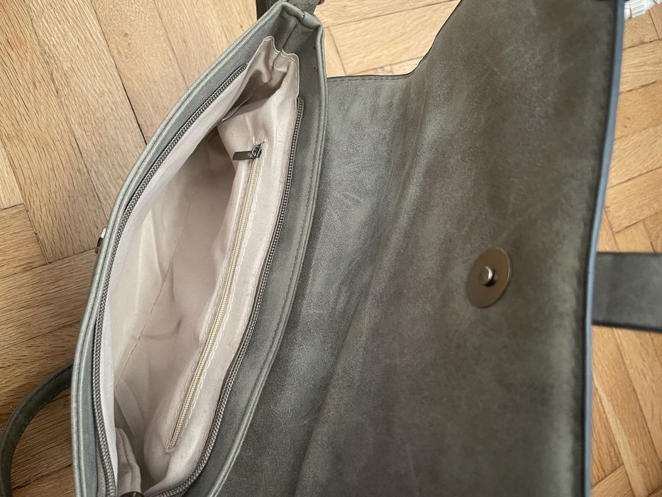 Дамска чатнта от естествена кожа