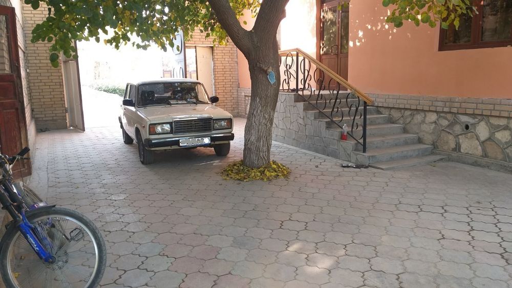 Jguli 2107, 2000 yil, gaz va benzin, yaxshi holatda