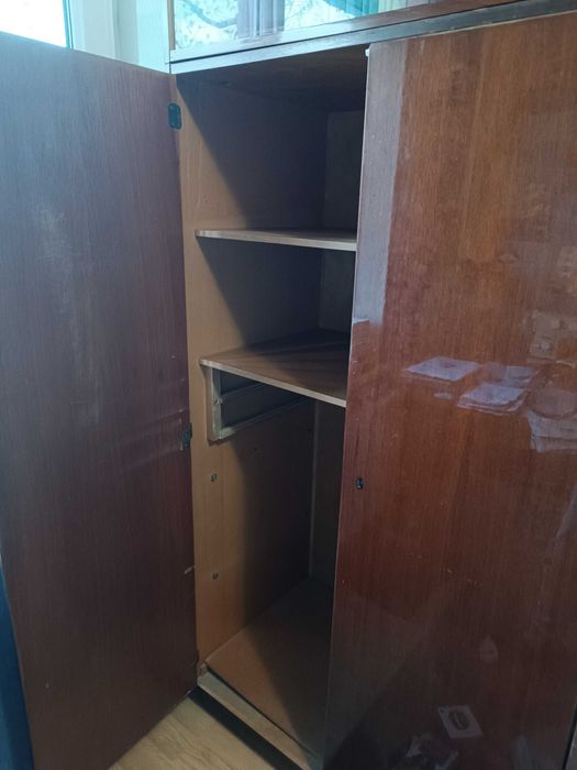 Шкаф, деревянный