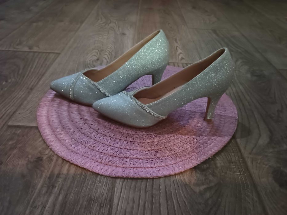 Дамски елегантни обувки