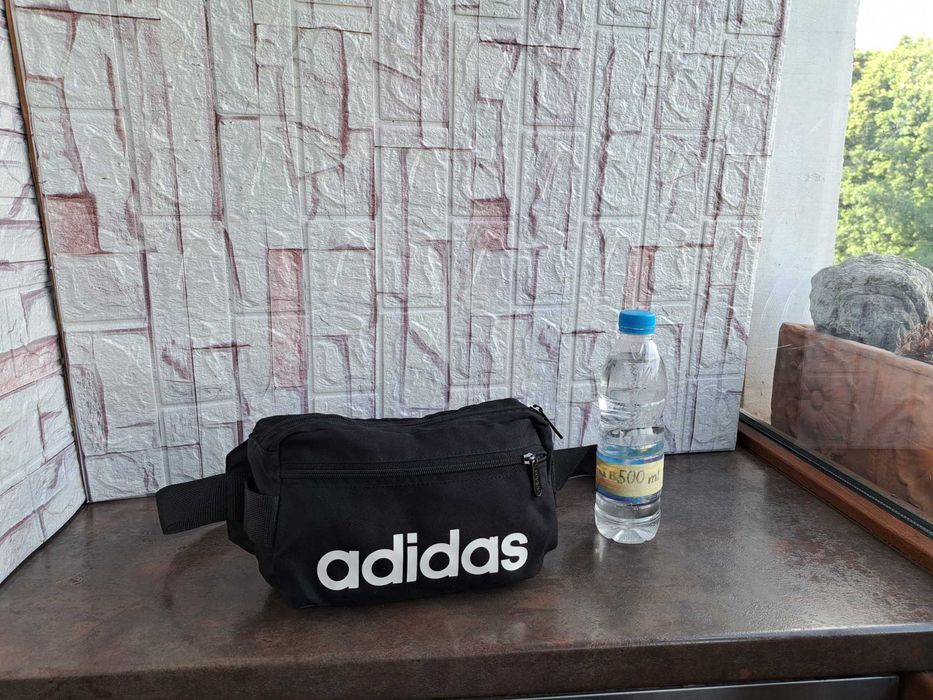 Мъжка дамска чанта,малка черна чантичка за кръста Adidas