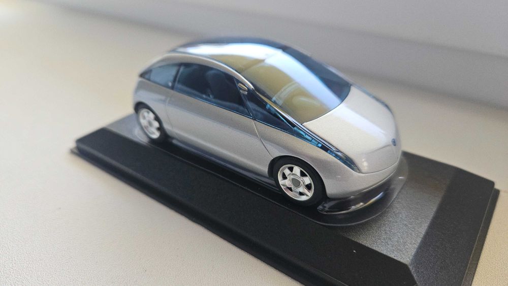 Macheta Lancia Nea 1:43 Minichamps