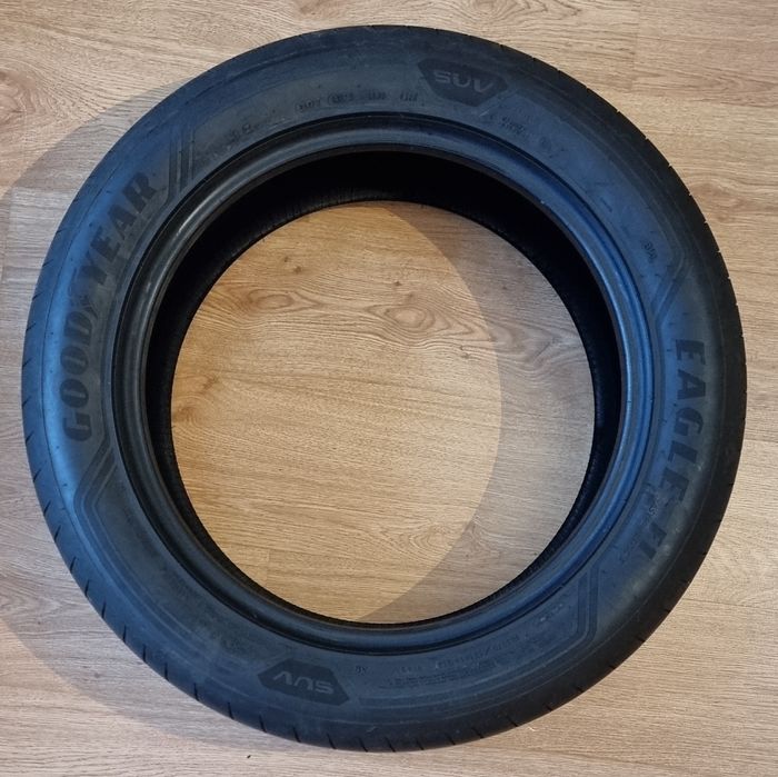 Set anvelope de vară Goodyear 235/55 R19
Dimensiune: 235/55
