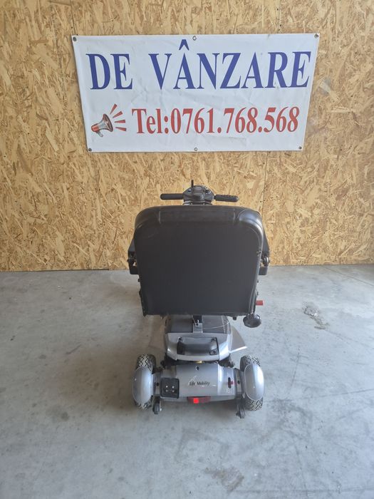 Cărucior scuter electric pentru persoane cu dizabilități sau bătrâni