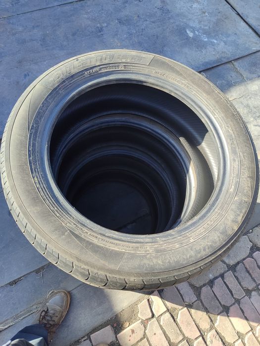 Продам комплект летних шин за 20000 тг.