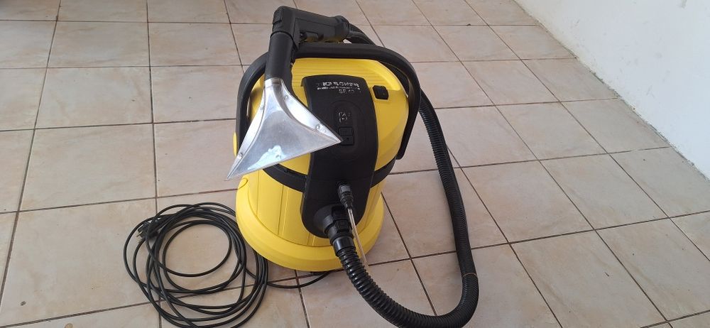 Aspirator cu injecție-extracție Kärcher SE 4001 – Curățare tapițerii și covoare