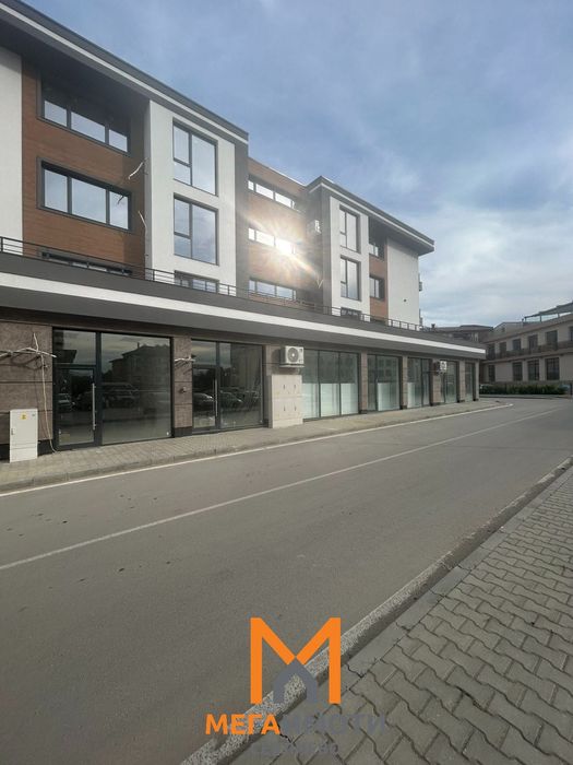 Дава се под наем Магазин в Севлиево - 45 кв.м за 350 € - Снимка #1