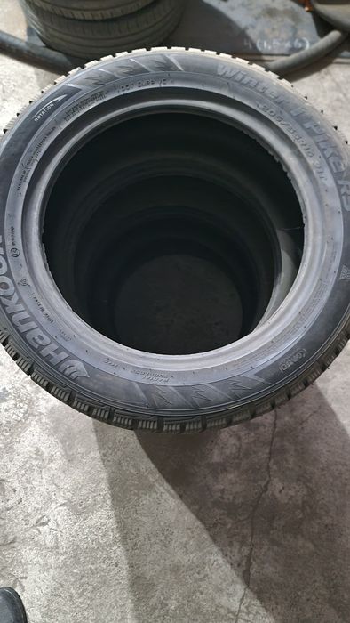 Резина 205/55R16