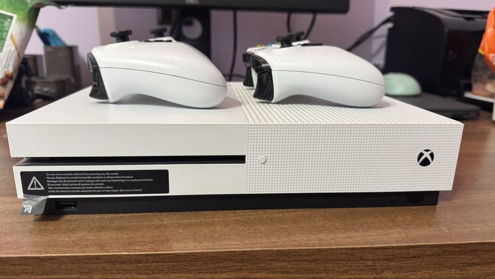 Xbox one S - 1 TB