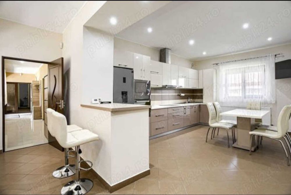 Proprietar vând casă 6 camere Arad, Vladimirescu