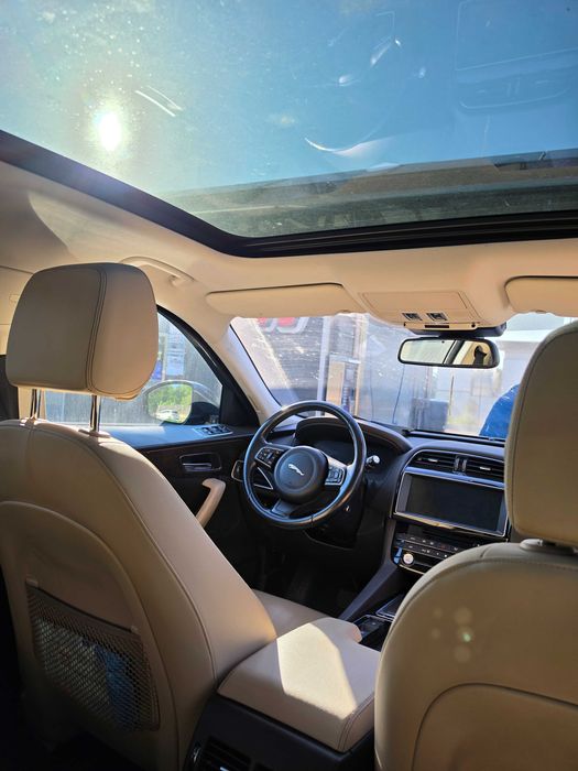 Jaguar F-Pace 3.0D AWD 300CP – 2017 – Eleganță, confort și putere