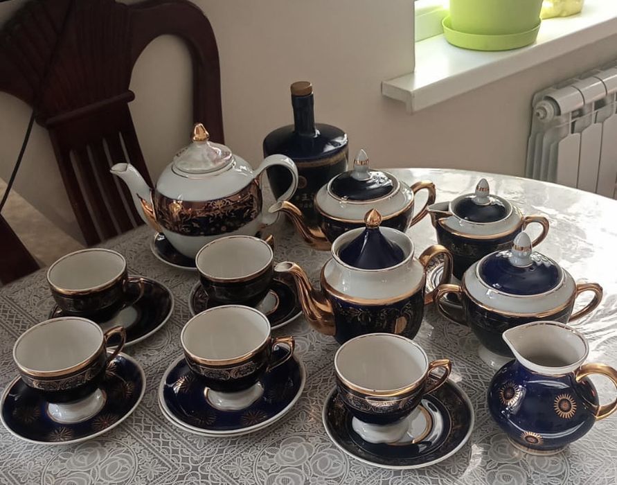 Продам чайный сервиз кобальт винтаж