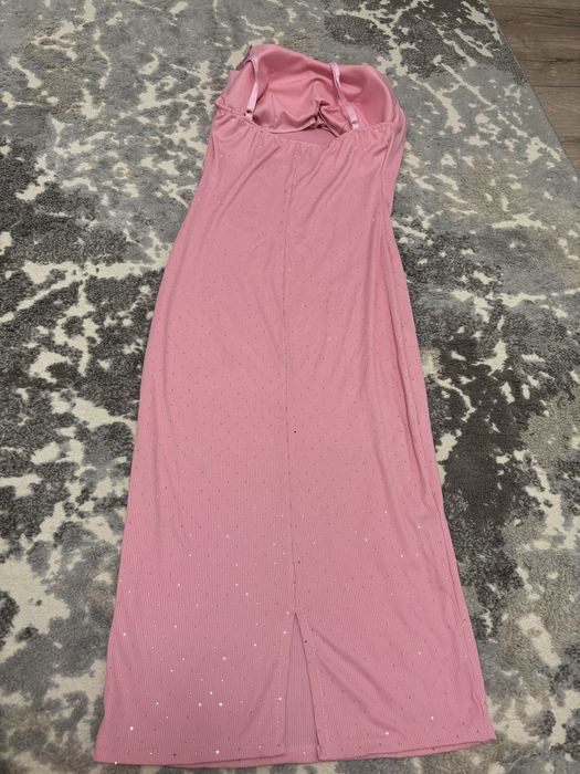 Rochie roz cu pietricele ,noua,mulata