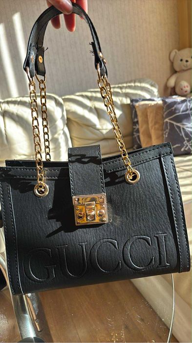 Нова дамска чанта