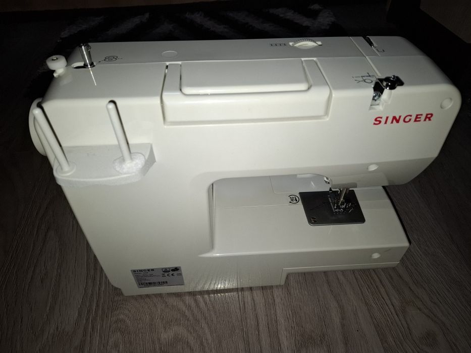Mașină de cusut Singer