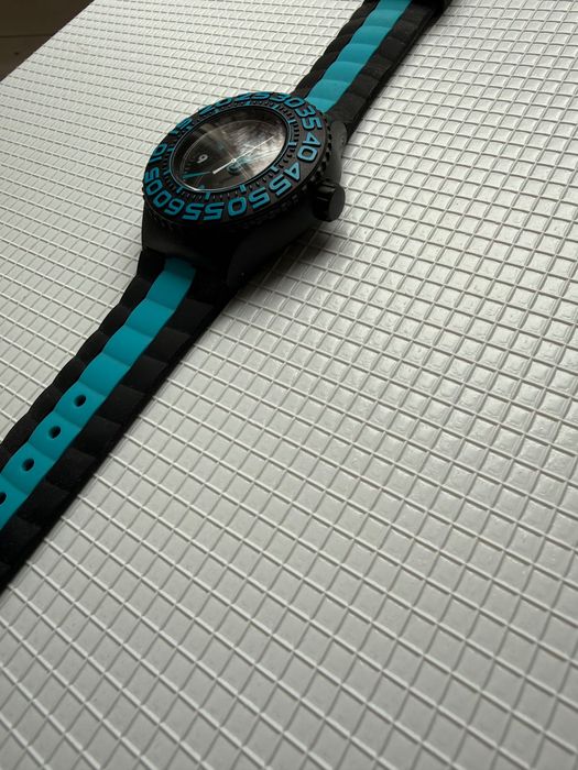 Ceas Swatch folosit de cateva ori doar