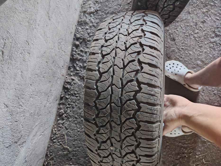 Продам резину A/T