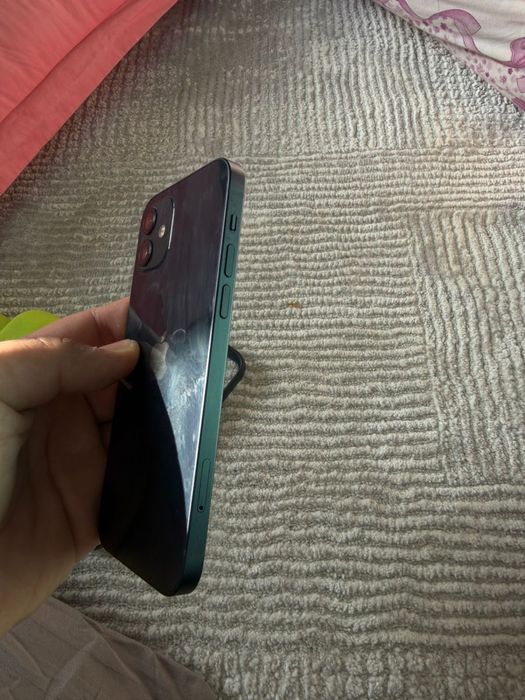 Айфон 12 оригинал ниче не менялось