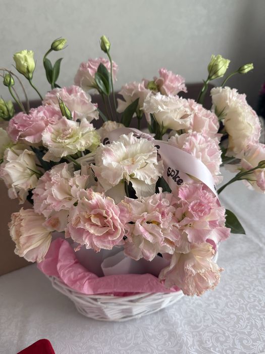 Продам свежие цветы подарили вчера