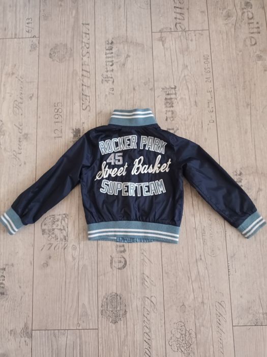 Яке benetton XXS 3-4