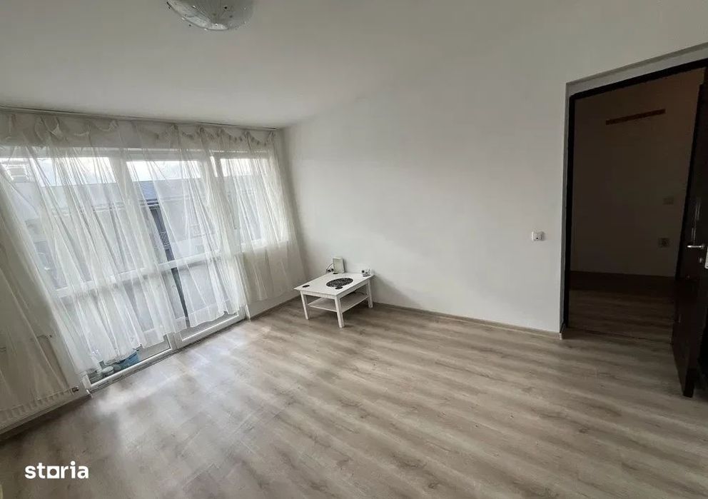Apartament de 2 camere decomandate, 49 mp, parcare, zona Florilor — fotografia 3