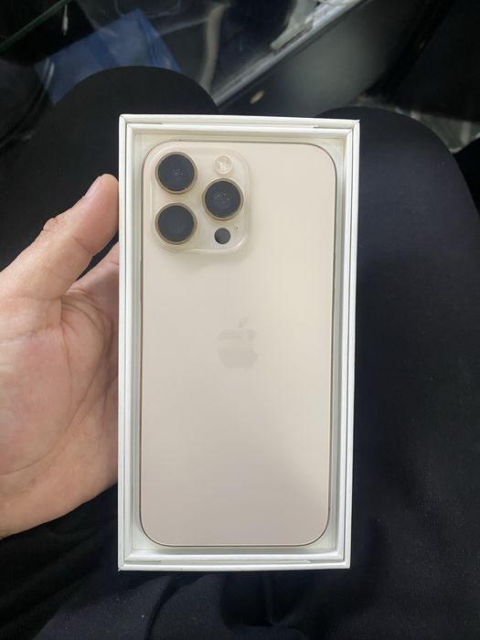 iPhone 16 PRO MAX 256.