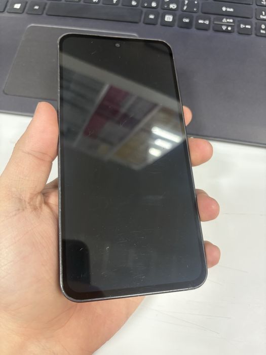 Samsung A36 5G с каробкам