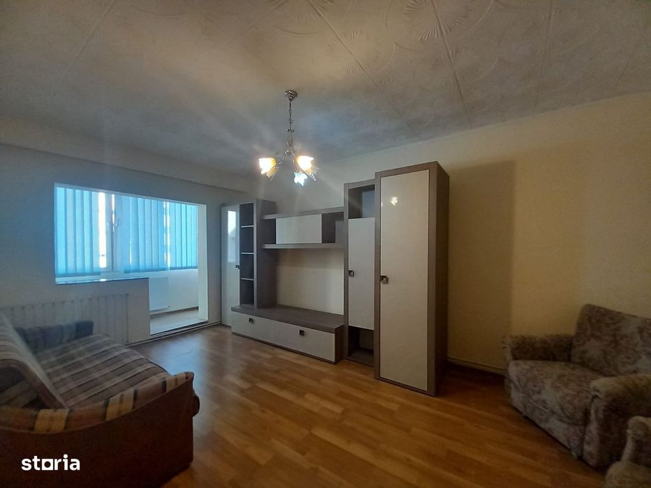 Oituz - in spate la Ursus, apartament 3 camere, etajul 2 !