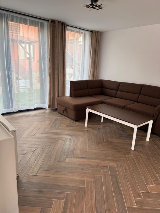 Inchiriez casa in Cartierul Tineretului