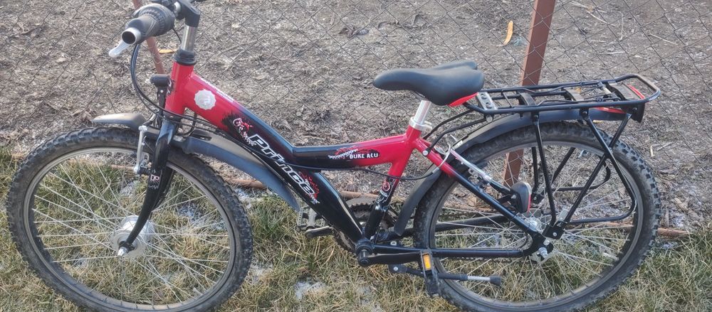 Trotinete și biciclete in stare functionala