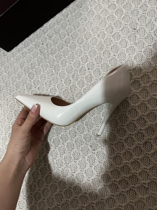 Белые туфли для красивых образов