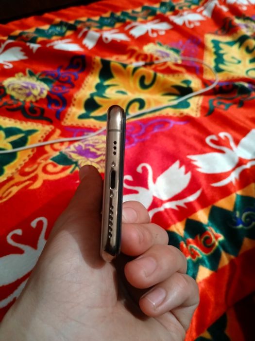 Айфон хс 256гб сатылады