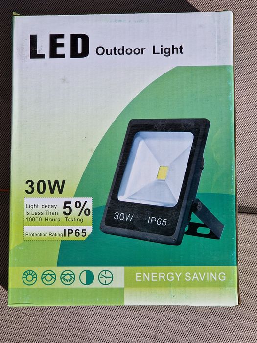 Vând lămpi electrice pentru exterior