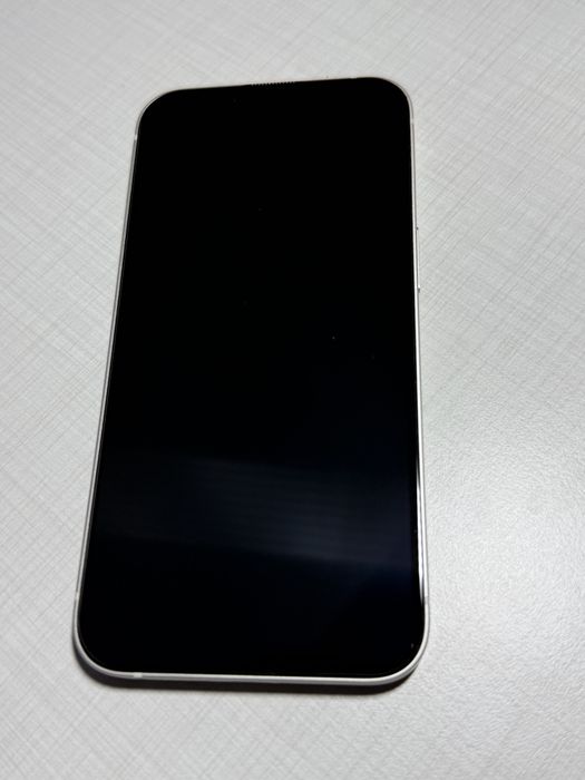 iPhone 13, Starlight, 128GB, condiție excelentă