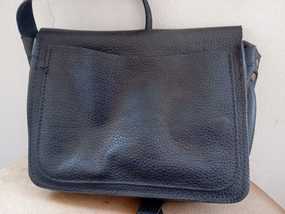 Нова Бутикова дамска чанта естествена кожа