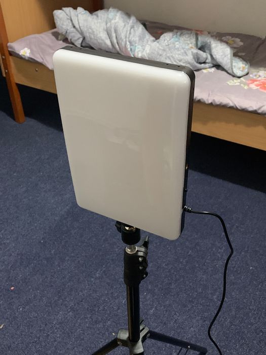 Продам RGB лампу