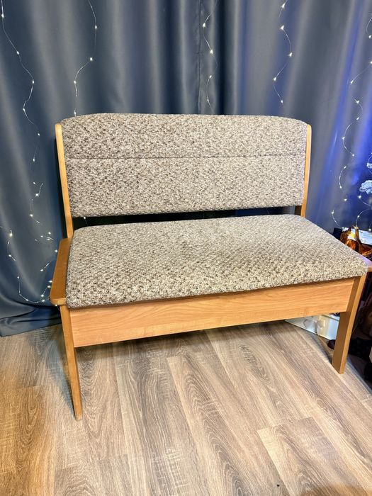 продам диванчик с местом для хранения