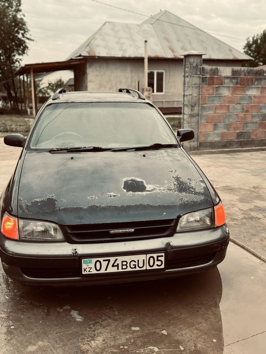 Тайота калдина 2.0