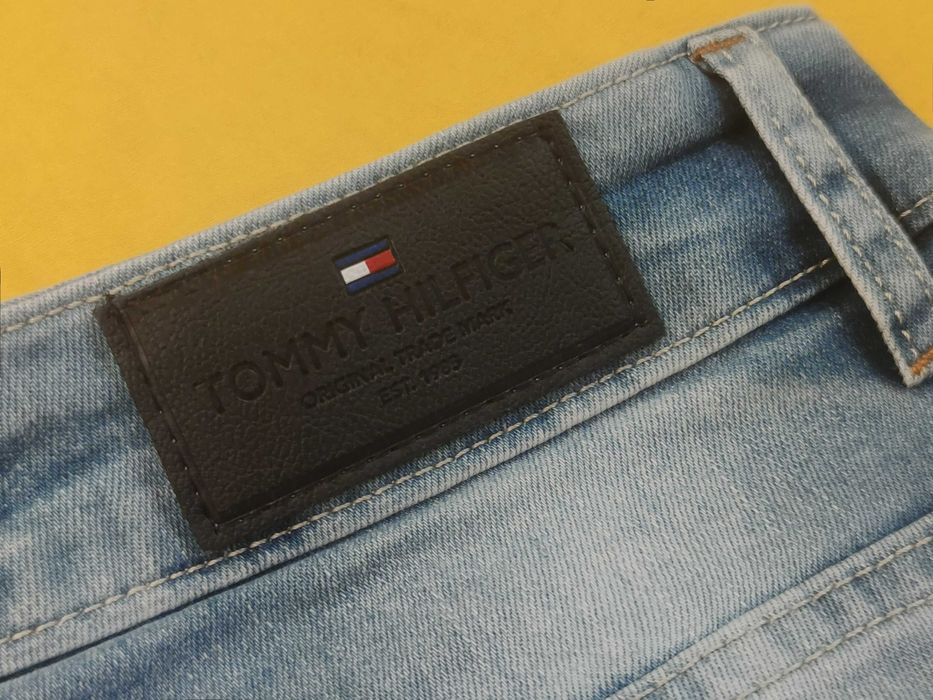 Blugi dama scurti Tommy Hilfiger