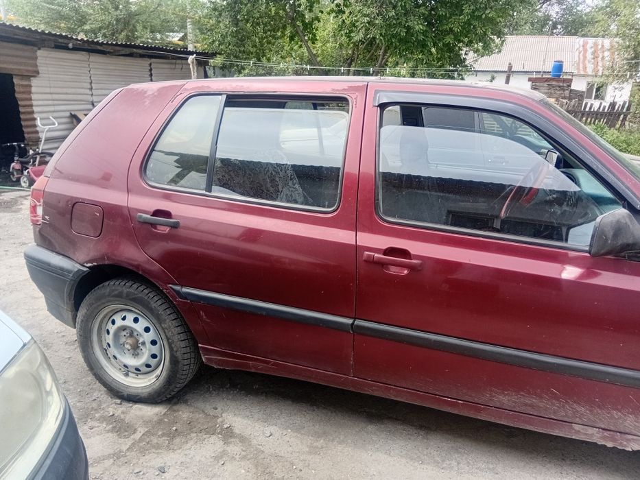 Продам гольф 3 обем 1.8