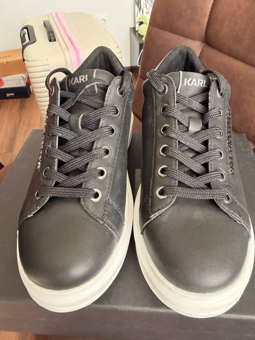 Обувки Karl Lagerfeld